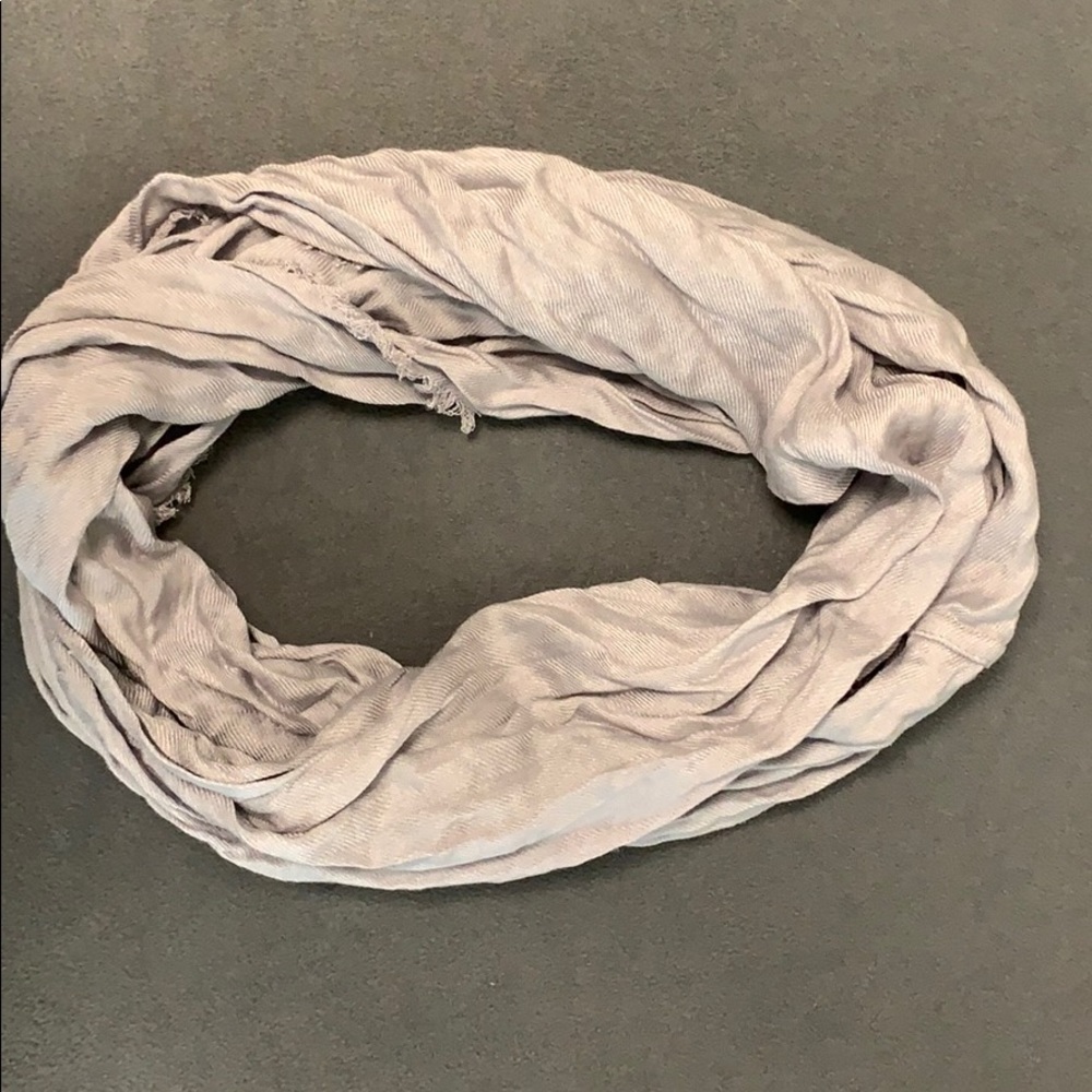 Last chance! Grey infinity scarf